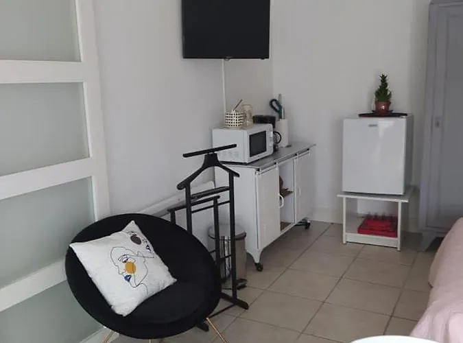 게스트하우스 A Tous Vents 3*